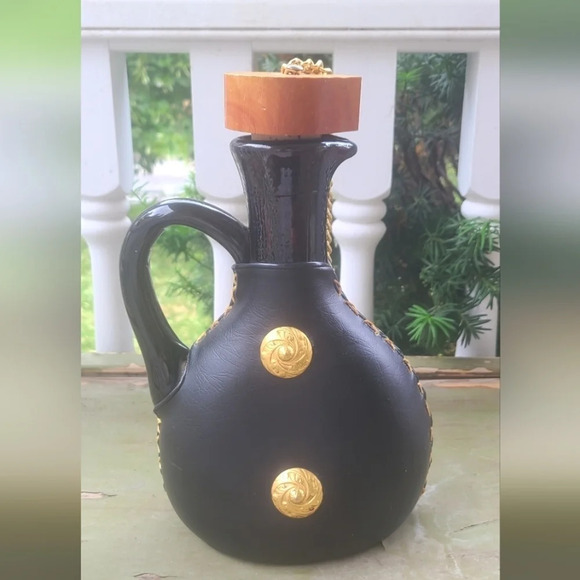 Vintage Leather Wraped Decanter - Picture 10 of 10
